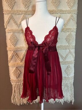 Victoria’s Secret Burgundy Lace Babydoll Lingerie Top Size Small